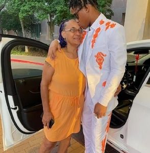 Meet your Posher, Marie